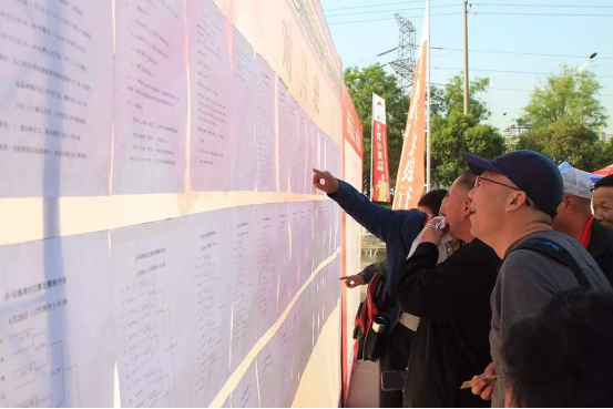 西安市第四届业余乒乓球公开赛在北三环大明宫盛大开幕