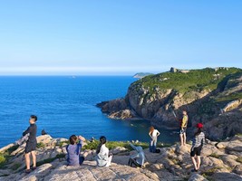 每周六出发【竹篙岛露营2日】避世玻璃海玩水：体验一回渔夫生活