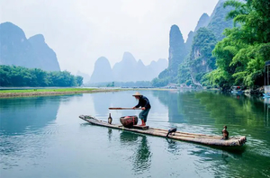 周五晚出发【广西阳朔黄姚】桂林精华玩法：徒步漓江，登相公山，遇龙河古桥+手撑竹筏，骑行十里画廊