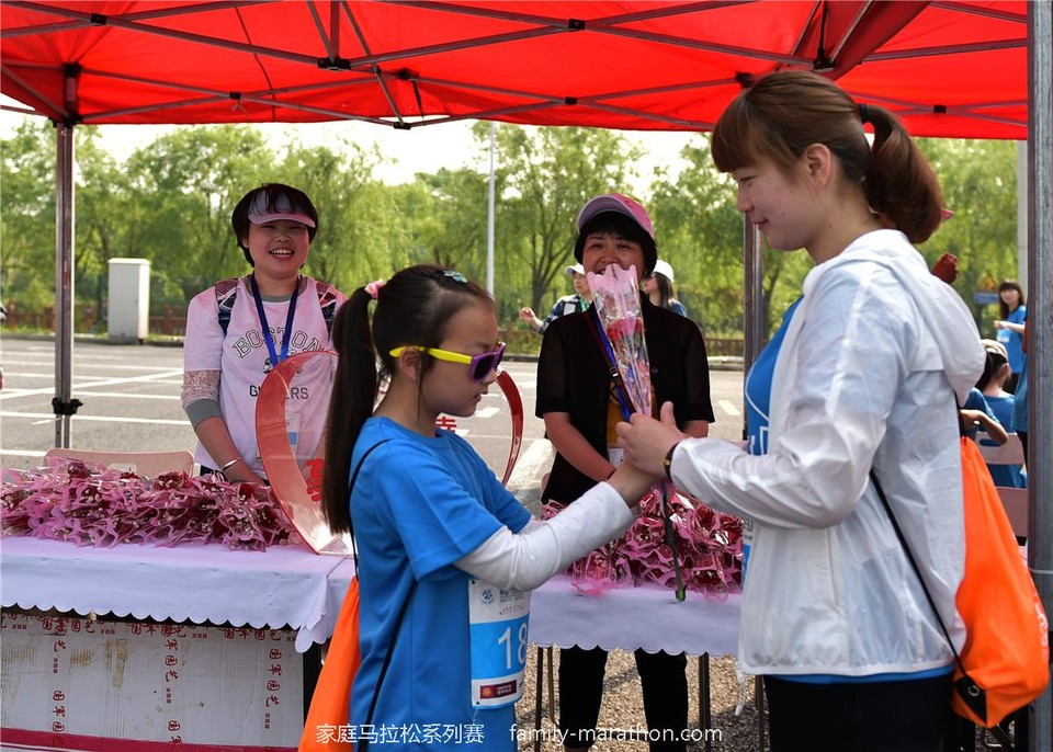 第二届上海市家庭马拉松 (25)