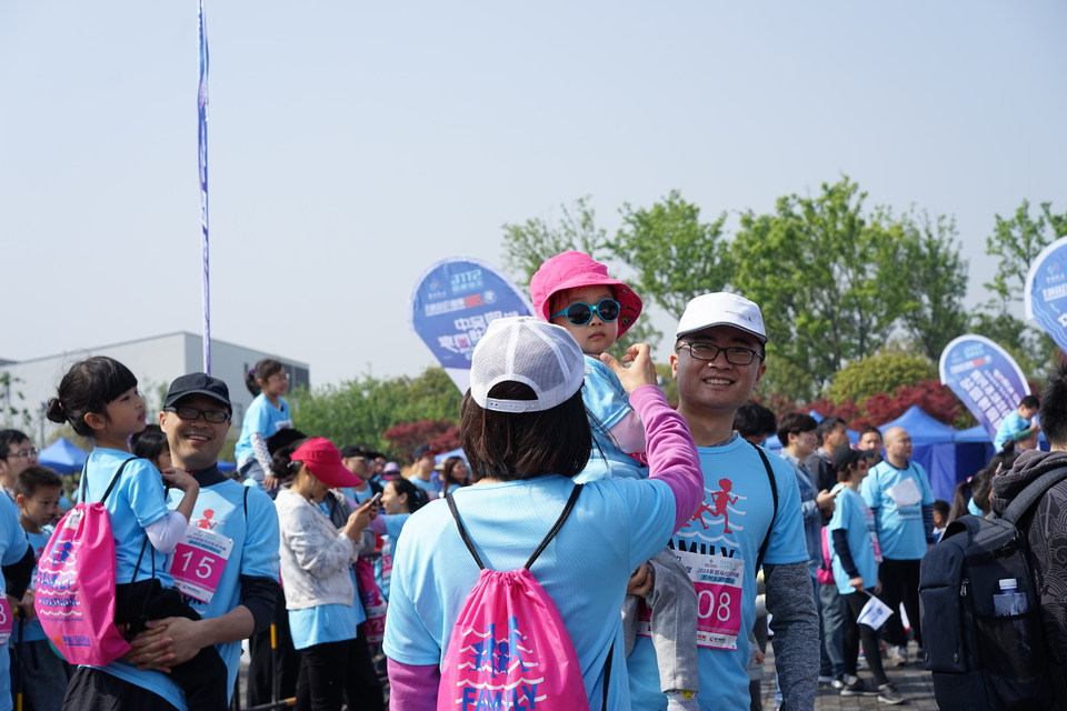 2018家庭马拉松系列赛苏州太湖园博园站 (9)