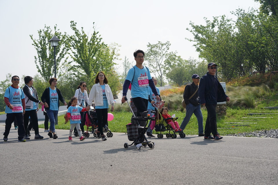 2018家庭马拉松系列赛苏州太湖园博园站 (23)