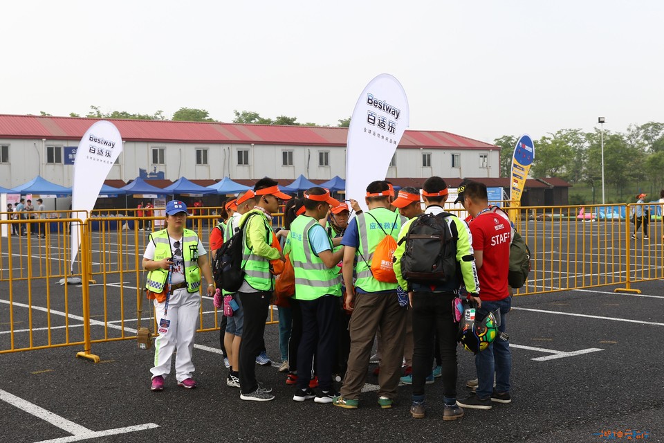 2018家庭马拉松上海顾村公园站