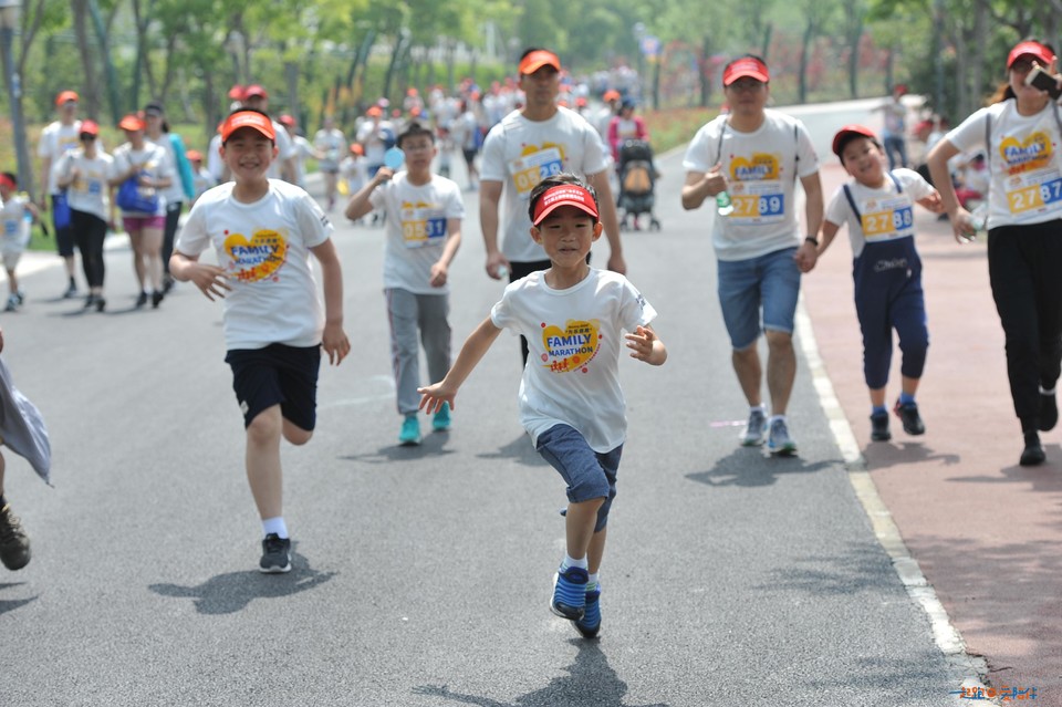 2018家庭马拉松上海顾村公园站
