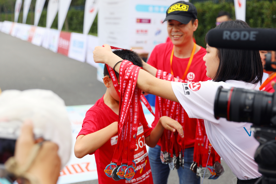 上海国际旅游度假区站09