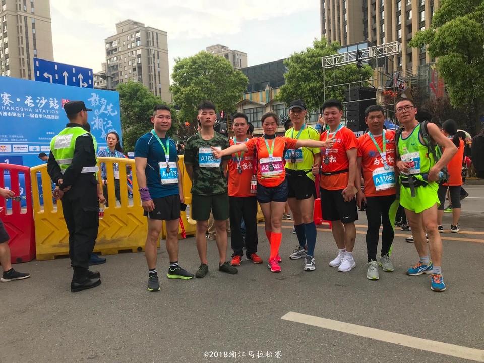 B481EDB3-AB38-45B0-8B6C-0BACF48C4E3C