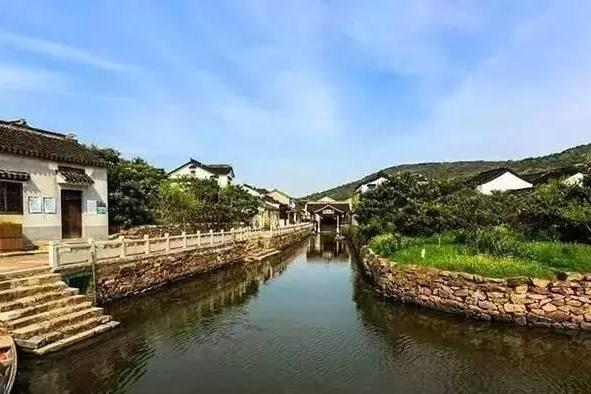 5月23日特价109：登苏州第二峰东山莫厘峰，游陆巷古镇，尝白玉枇杷