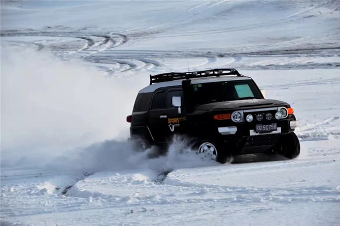 冬日赞歌·趣游冬季乌兰布统·塞罕坝·月亮湖·赛罕塔·越野车·雪地