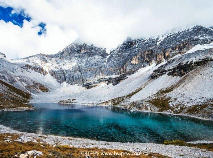 003nQxdHgy6JIFZlMyg94