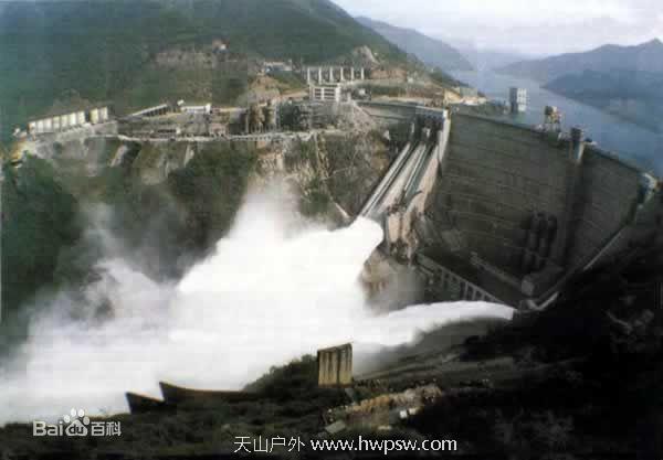 大坝水多