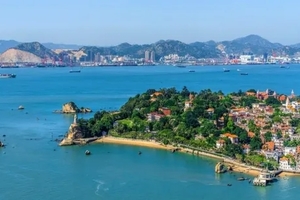 厦门动车三天 999元，天天发团