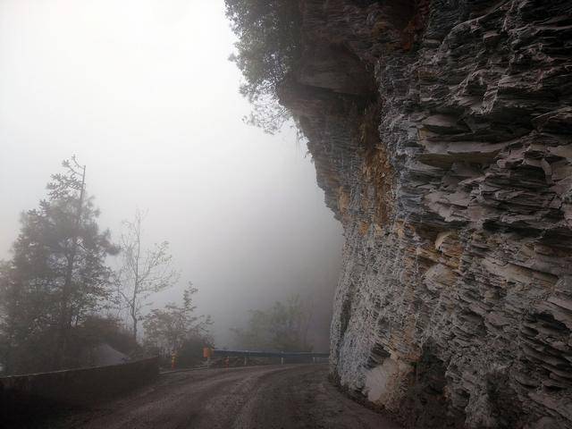 不谢前世，不修今生，去梵净山看看来世