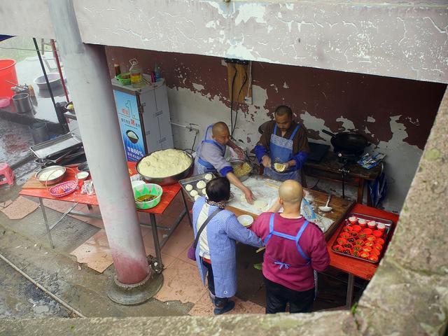 不谢前世,不修今生,去梵净山看看来世