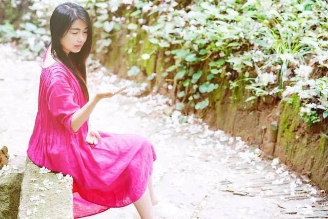 这个开满鲜花的古村落，也许你曾梦见过？