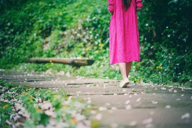 这个开满鲜花的古村落，也许你曾梦见过？