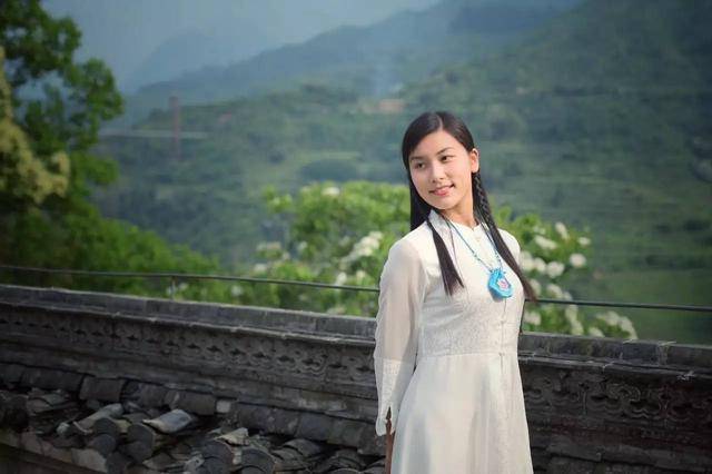 这个开满鲜花的古村落，也许你曾梦见过？