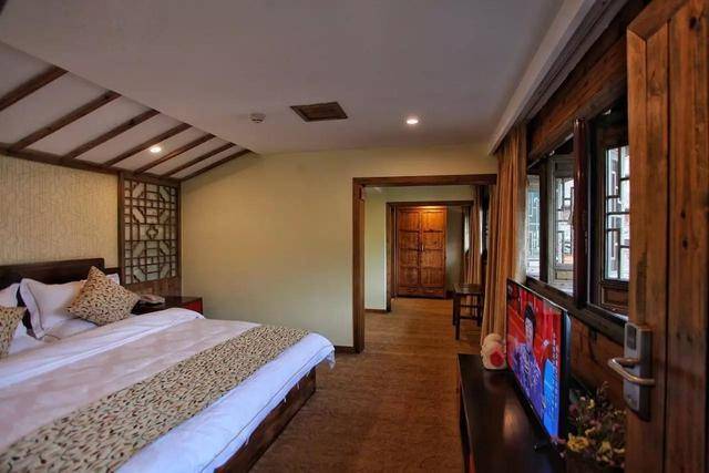 这个开满鲜花的古村落，也许你曾梦见过？