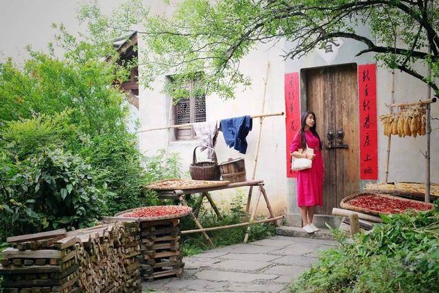 这个开满鲜花的古村落，也许你曾梦见过？