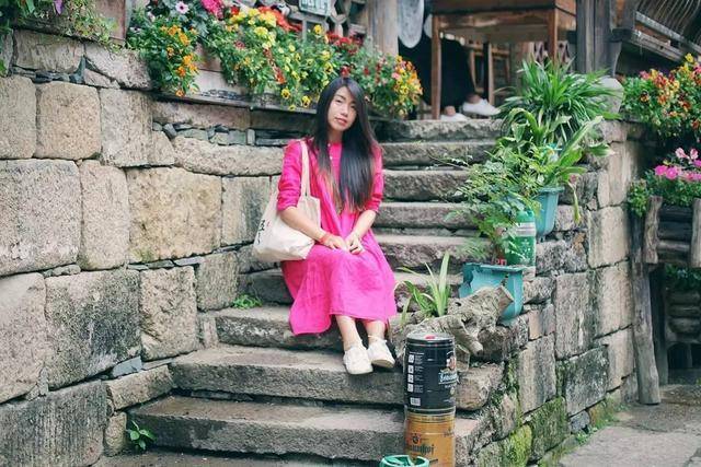 这个开满鲜花的古村落，也许你曾梦见过？