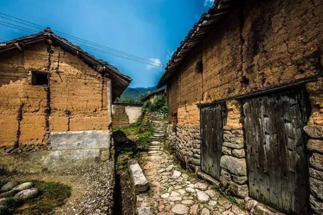 中国最美的梯田到底美成什么样？来这个童话小城你就知道了