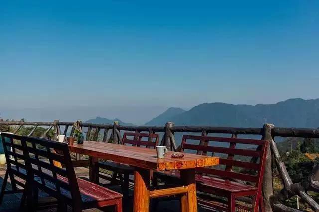 中国最美的梯田到底美成什么样？来这个童话小城你就知道了