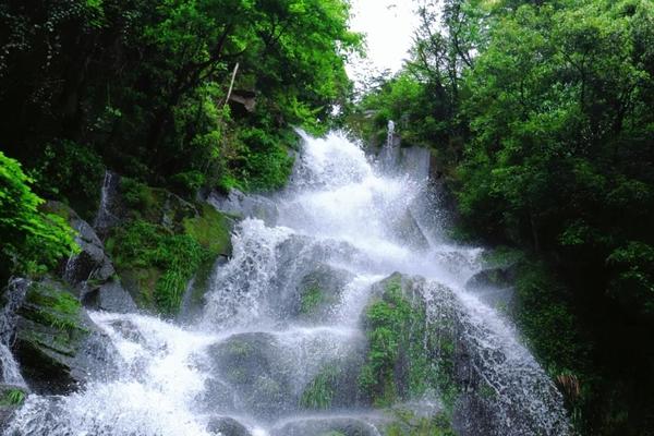 满了【双古道飞瀑】6.15打卡余姚“小百丈漈”石门龙潭、下鲁龙潭双瀑布 徒步燕窝、将军山双古道