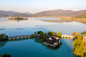 漫步谈仙岭古道,望南北湖,赏山海湖奇观