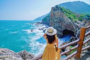 【2-4人精品团上门接送】深圳大鹏古城、小资较场尾、杨梅坑美人鱼拍摄地、快艇出海纯玩一日游