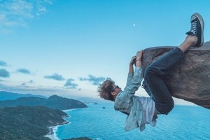 【香港徒步】香港草原大东山Sunset Peak日落山峰，网红石打卡户外一日活动