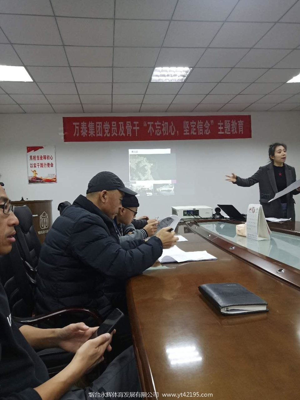 Qb3SGcd5F3iCM37eEXSP5SCuCdW6_eAn-4v-VfBjlsWWtCrwwsewqSPgPN0Uv-ga