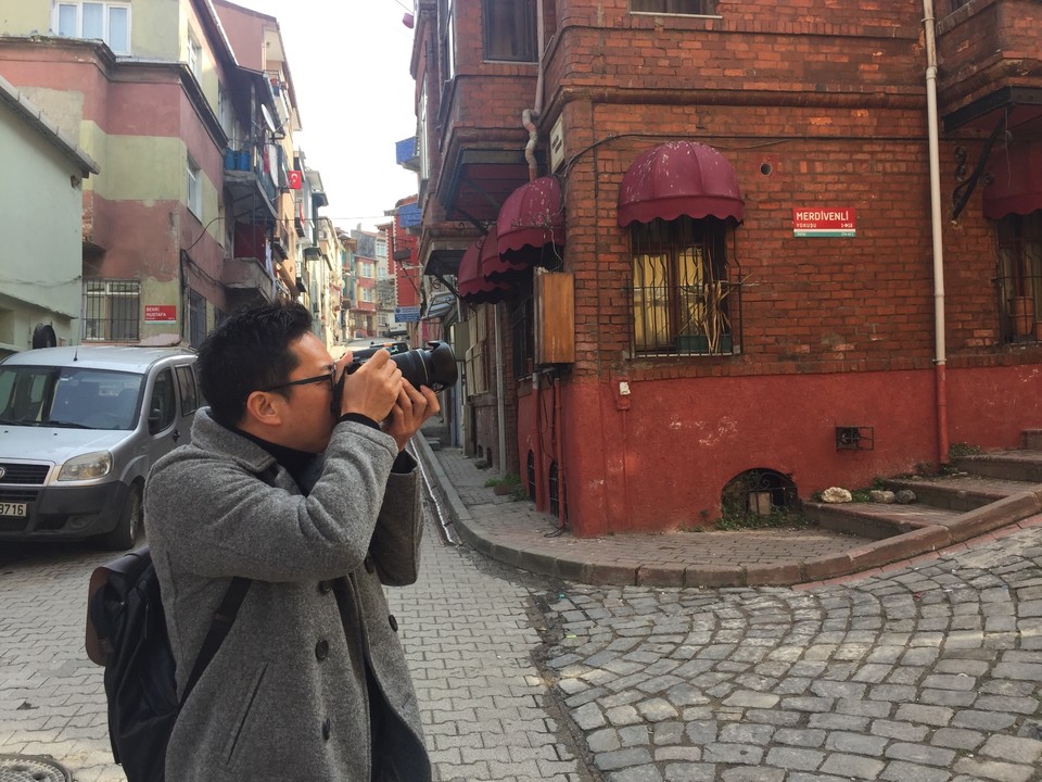 7C2ACEAF-62CF-48A5-BAB1-A4CBA7D38038