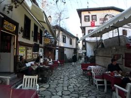 D7051ED9-2120-4E05-AE7D-124CBB2375EC