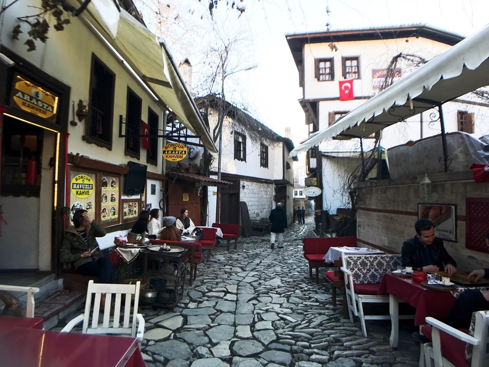 D8D77B23-EDC7-43A8-877C-305EAABE7AD6