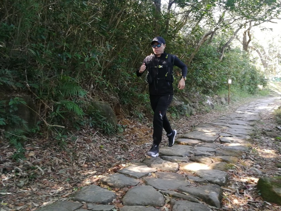 B9D423A0-D462-4A31-9CDB-304D9F3047B6