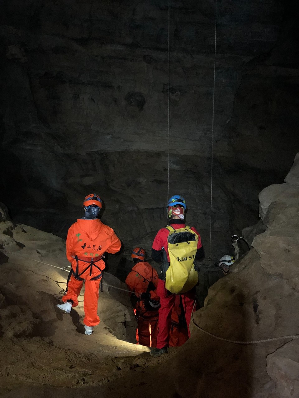 E722289A-2D73-46F9-867A-0E4EFDED0520