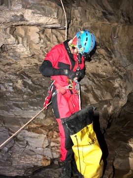 FF46B9C4-E2B0-4B10-92FD-B84F3617A4FC