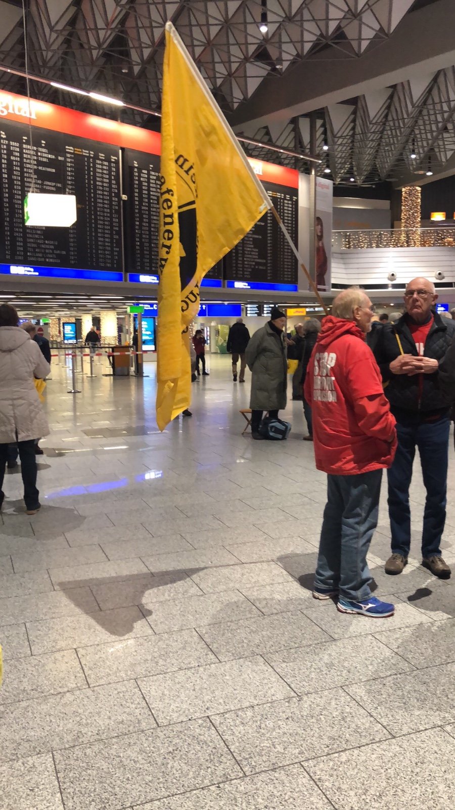 A9CF82D1-EF92-4A65-837C-AB9804A3A550