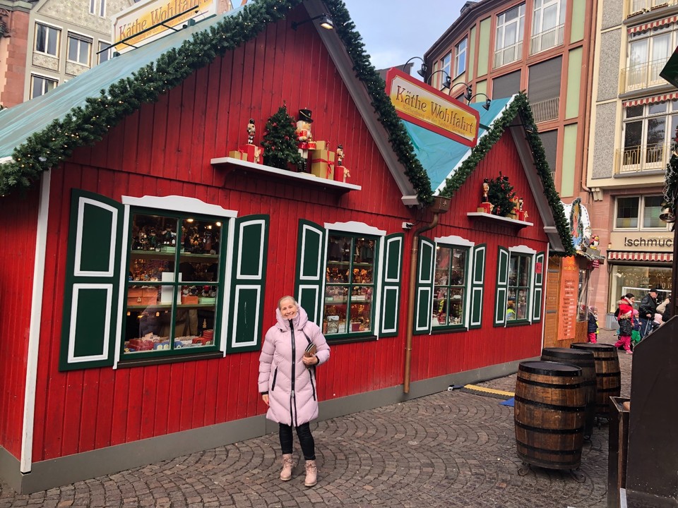 4B5A9589-4F2E-4463-96F9-0F067C10FA84