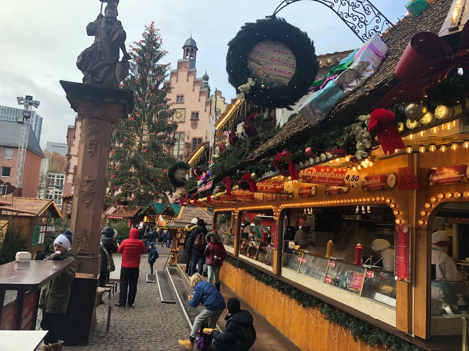 EA95ADF6-F52D-472C-8691-592FEADFA7A5