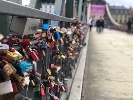 E8E429B1-7DBC-4261-80D2-95534F81479B