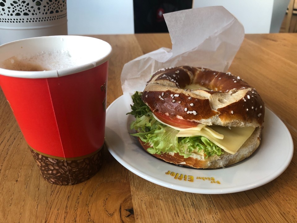 31A22215-1FE2-4161-827D-1F9924FD23FB