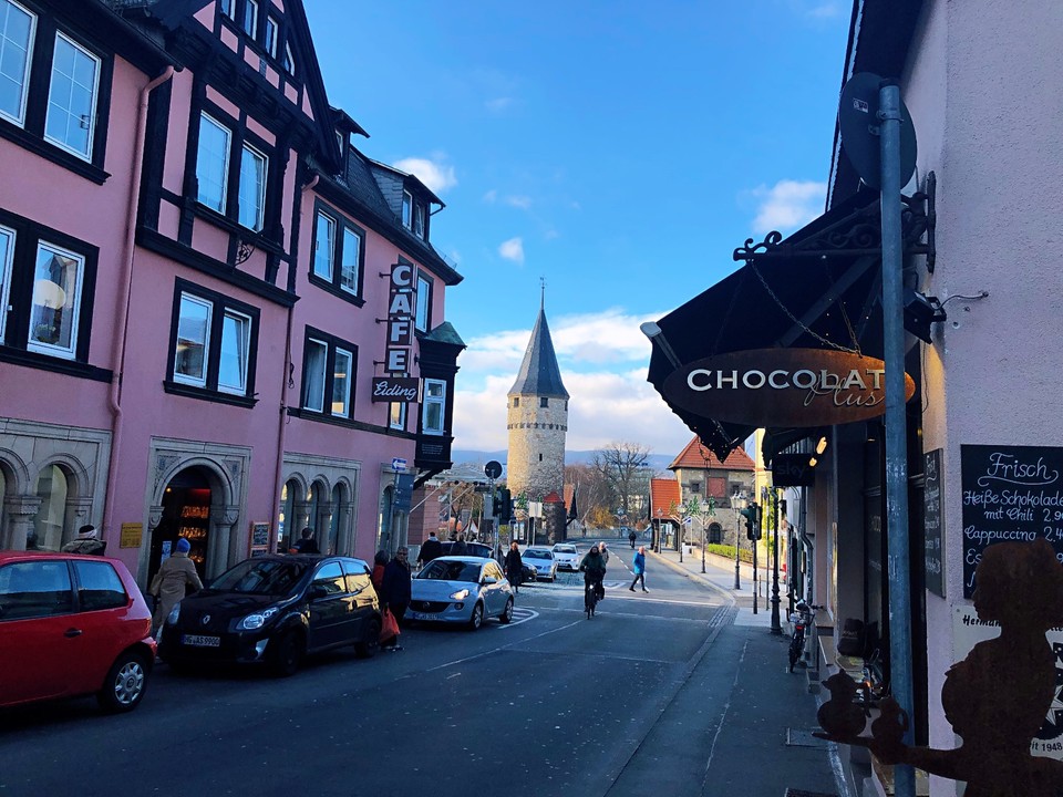 B2E08B66-F071-488C-8FCA-A2E9165AFEAE