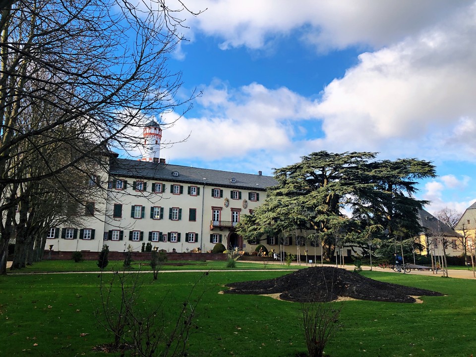 5995F977-4BD7-426B-9D15-96D04FF943A4