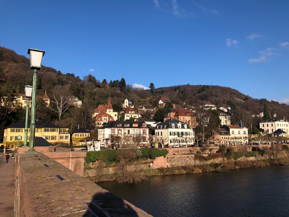 0AFABA89-CE03-4C5E-98A4-0130ED18D646