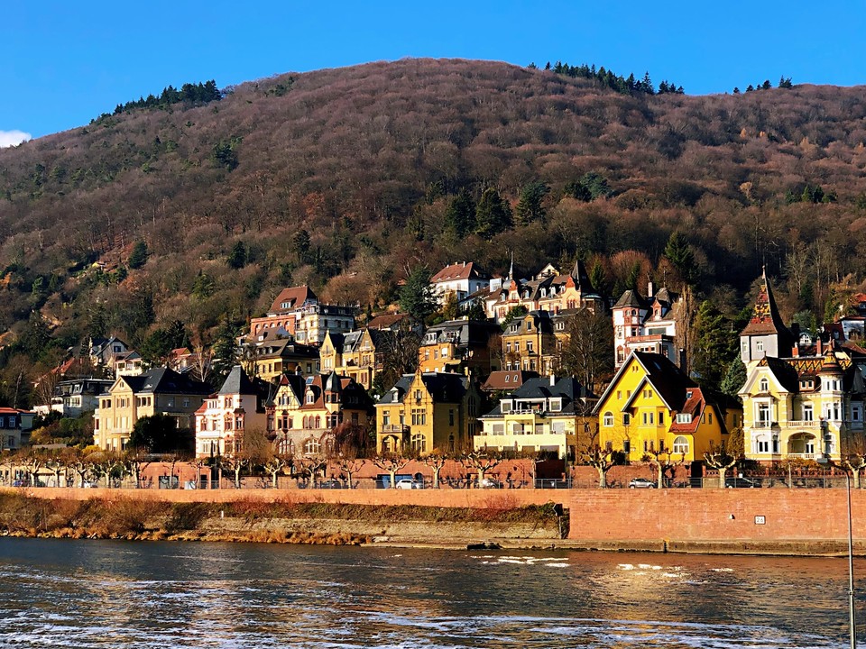 FB645774-017D-46B6-ACF4-B5AEBDFBA6CA