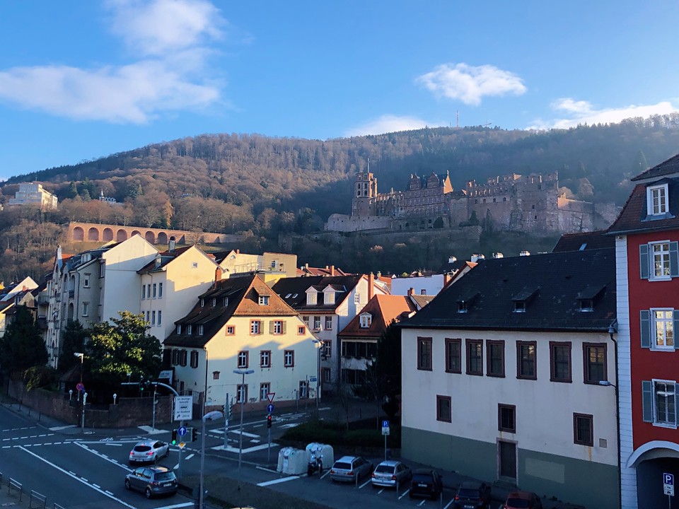 3E70CBF8-4E3F-40F4-B42C-68E23DEA2A15