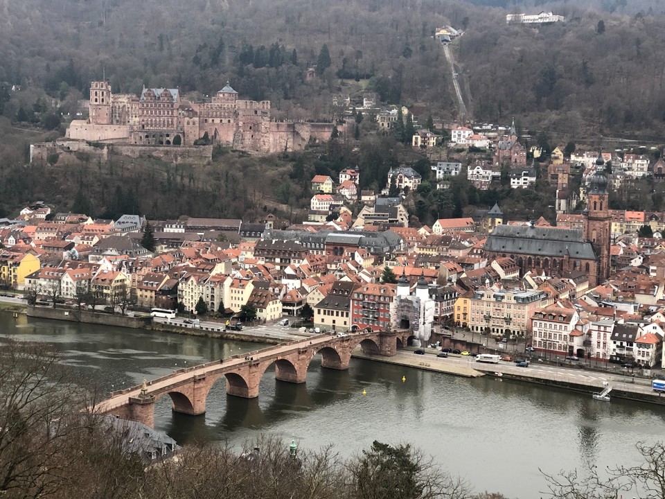 1E9BDC00-D7C9-46DE-97AA-033F1C4994C0