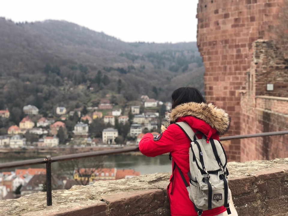 01ADB3C9-4838-4CBE-A69B-BDF8F00FC107