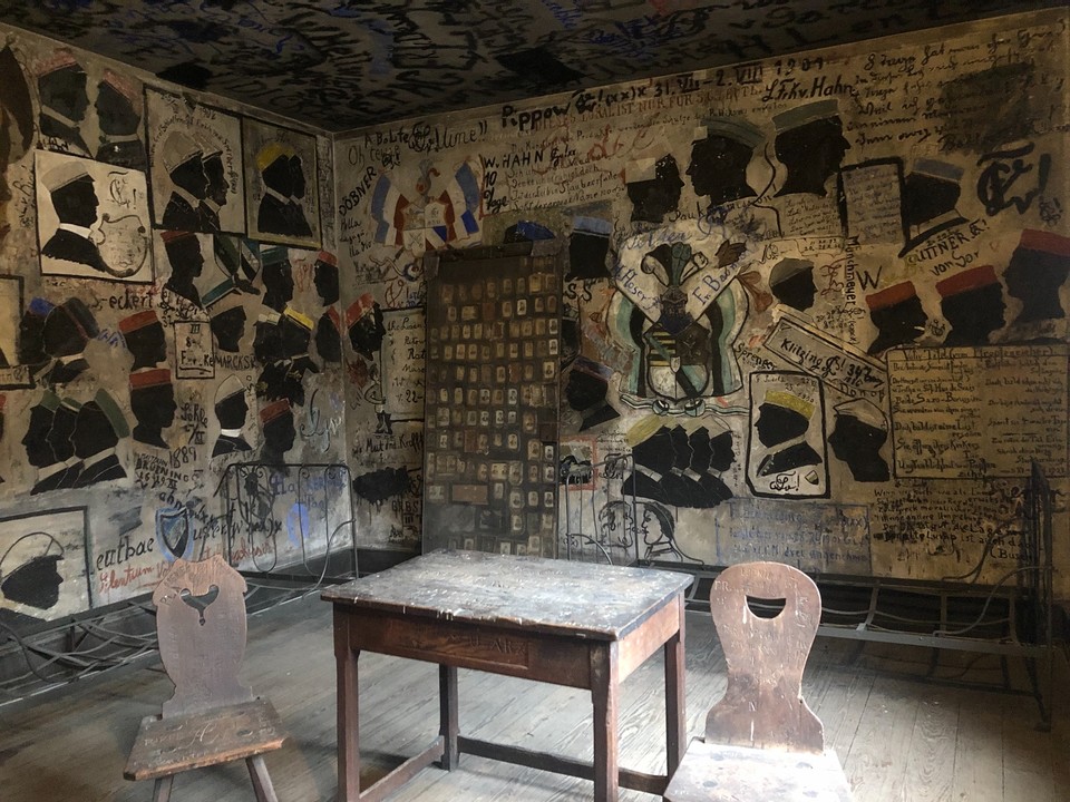 B03627EC-5706-40A2-89D9-622CC0EADEA9