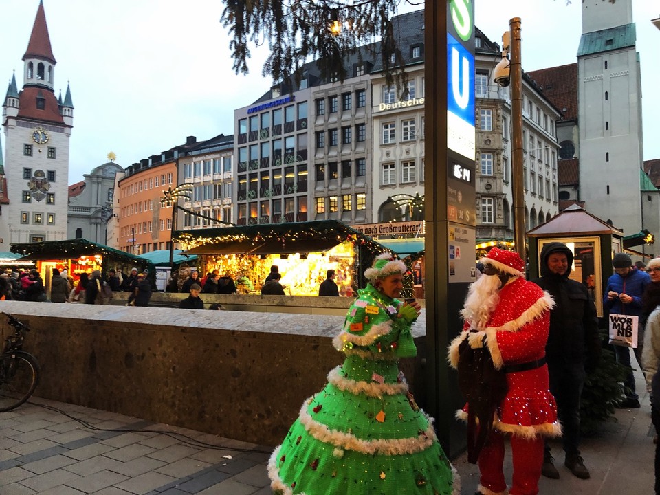 25662BF7-1D31-4C4D-86BC-0349C63B472C